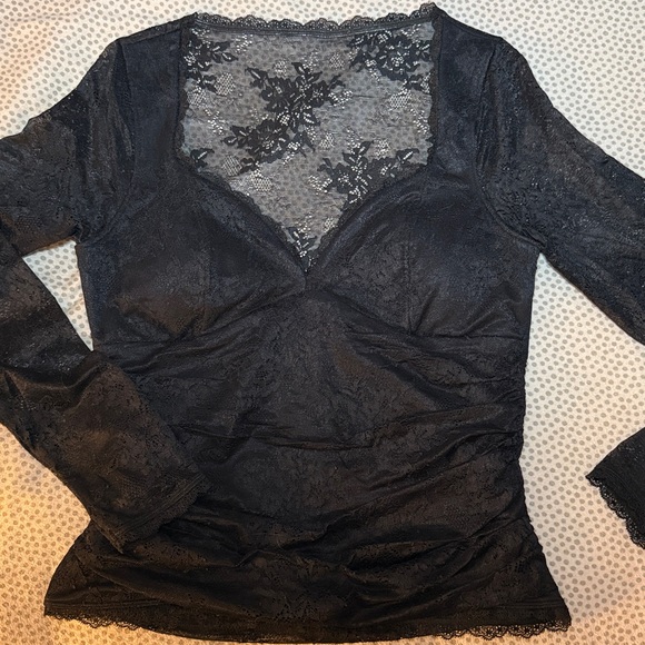 ABERCROMBIE- Zoe Bra-Free Long-Sleeve Lace Top - Picture 2 of 6